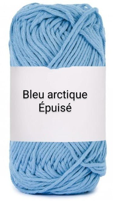 Skein of Arctic blue yarn with a white label marked 'Bleu arctique Épuisé', handmade crochet supply from Croch'pelotes by Sophie.